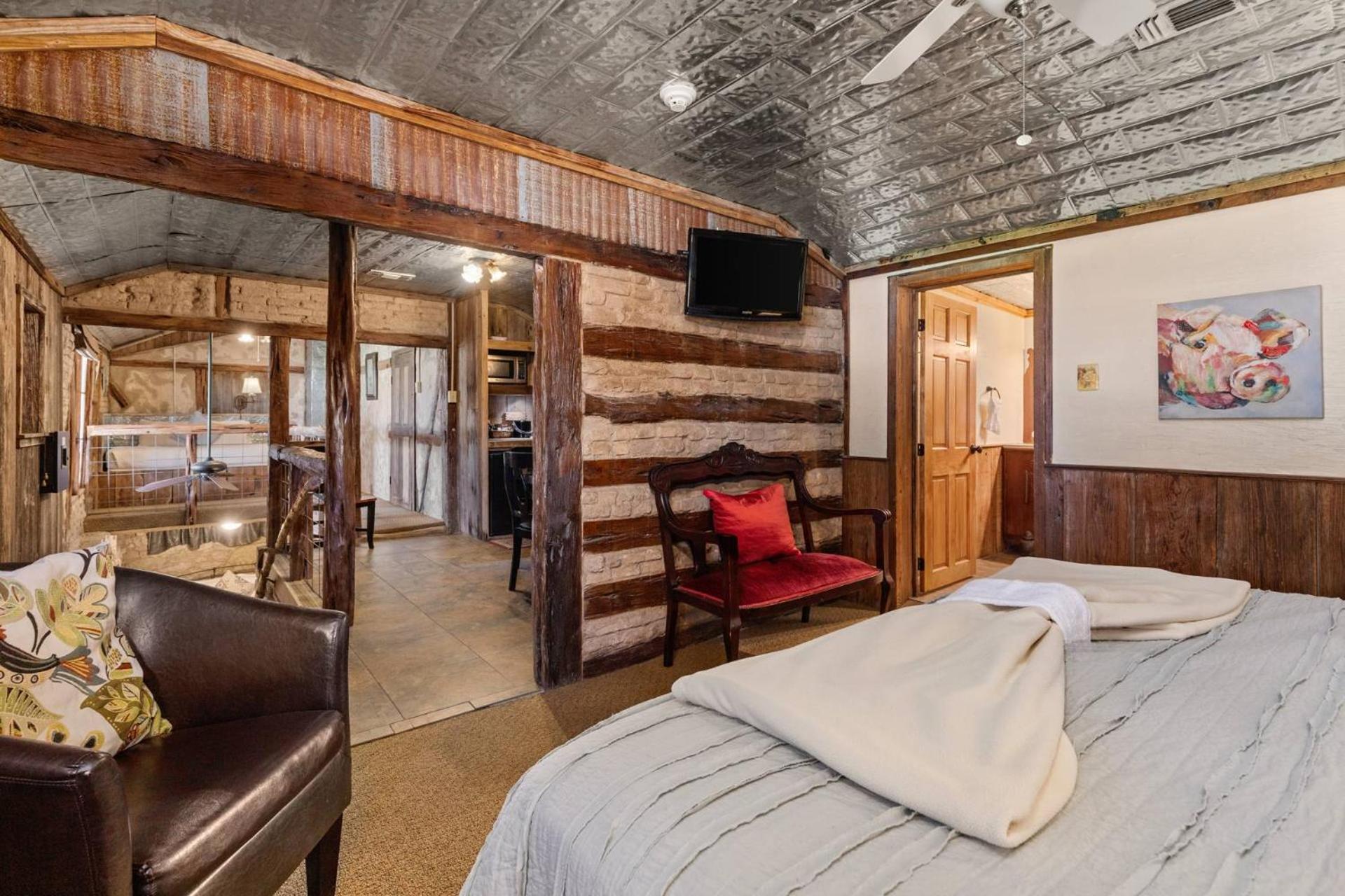 #6 The Root Cellar At Garrison In Gruene Villa Ню Браунфелс Екстериор снимка